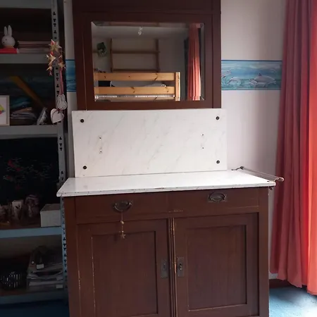 Eenpersoonskamerskamer, Gezamenlijk Gebruik Badkamer En Toilet Bed & Breakfast