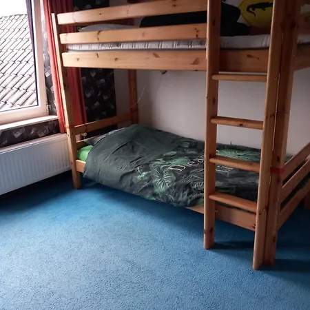 Bed & Breakfast Eenpersoonskamerskamer, Gezamenlijk Gebruik Badkamer En Toilet 3*